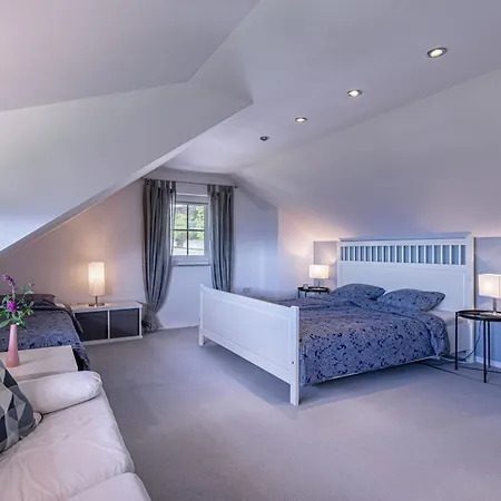 Skyview - Happy Apartment *